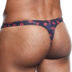 String Classique Lips